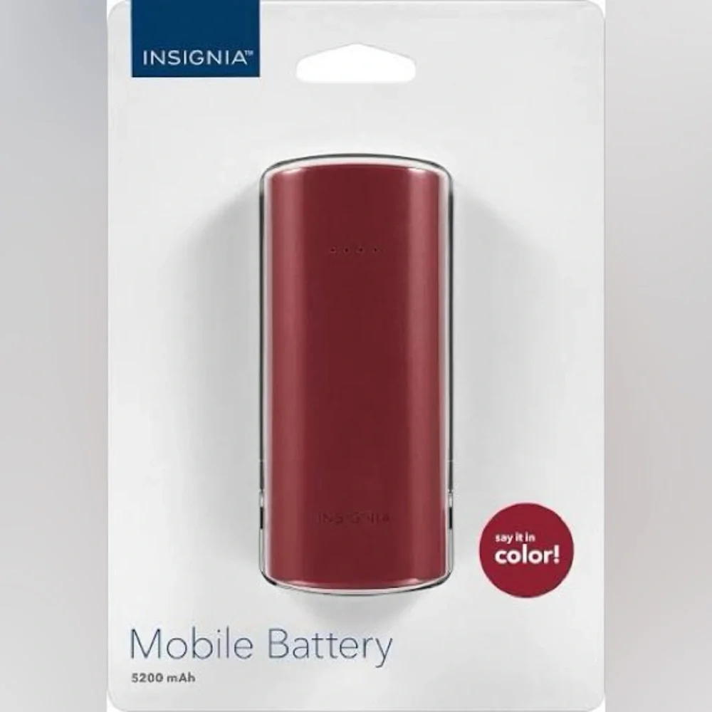 NWT! Insignia 5,200 mAh Portable Compact Charger in Red